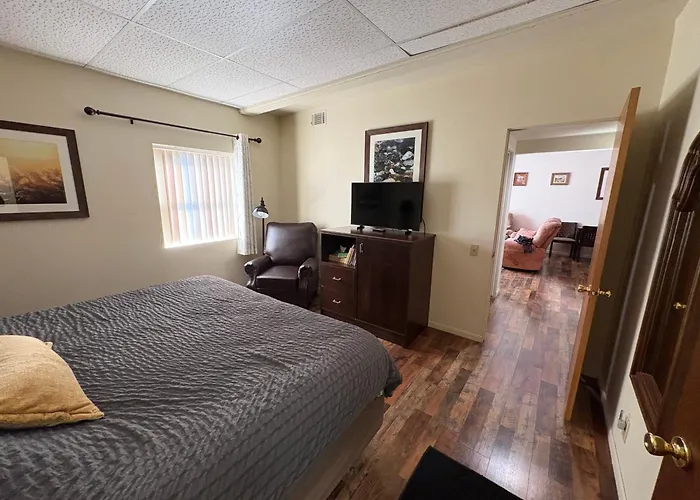 Апартаменты Center Hill Country Mount Carroll